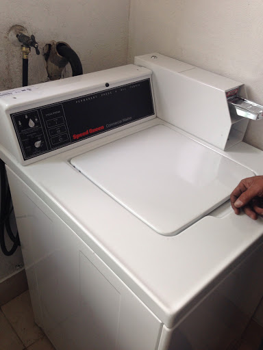 Appliance Store «Varouj Appliances», reviews and photos, 6454 Lankershim Blvd, North Hollywood, CA 91606, USA