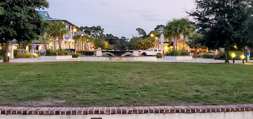 Shopping Mall «Shelter Cove Towne Centre», reviews and photos, 40 Shelter Cove Ln, Hilton Head Island, SC 29928, USA