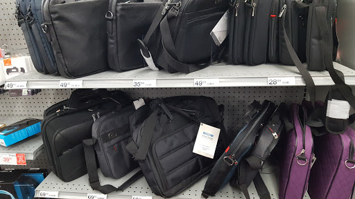 Office Supply Store «Staples», reviews and photos, 2120 SW 32nd Ave, Coral Gables, FL 33145, USA