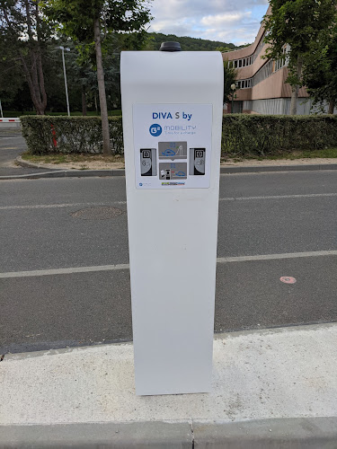 Station de recharge pour véhicules électriques à Gif-sur-Yvette