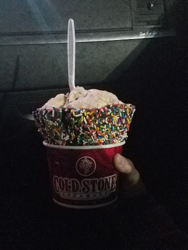 Ice Cream Shop «Cold Stone Creamery», reviews and photos, 1227 SW Wanamaker Rd Suite 100, Topeka, KS 66604, USA