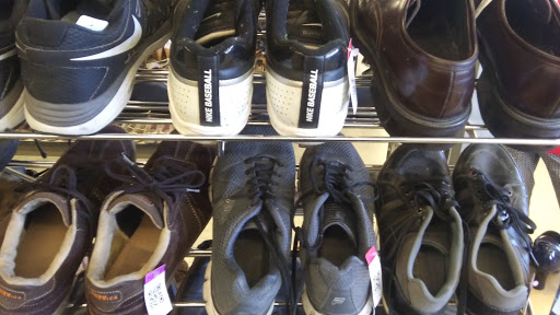 Thrift Store «Thrift Town», reviews and photos, 410 El Camino Ave, Sacramento, CA 95815, USA