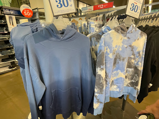 Clothing Store «Old Navy», reviews and photos, 23672 US Hwy 19 N, Clearwater, FL 33765, USA