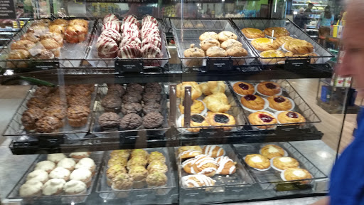 Supermarket «Market 32», reviews and photos, 990 Torringford St, Torrington, CT 06790, USA