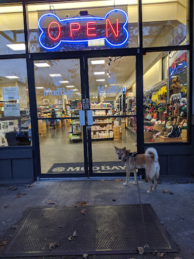 Pet Supply Store «Mud Bay», reviews and photos, 2750 77th Ave SE, Mercer Island, WA 98040, USA