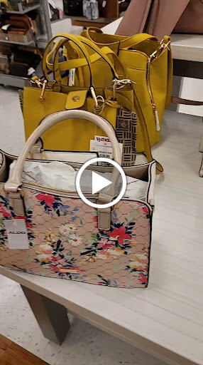 Department Store «T.J. Maxx & HomeGoods», reviews and photos, 715 E Dundee Rd, Palatine, IL 60074, USA