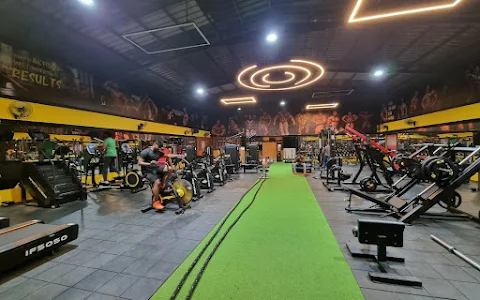 IRON PARADISE GYM & BADMINTON COURT image