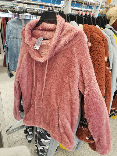 Clothing Store «Ross Dress for Less», reviews and photos, 5635 Woodruff Ave, Lakewood, CA 90713, USA
