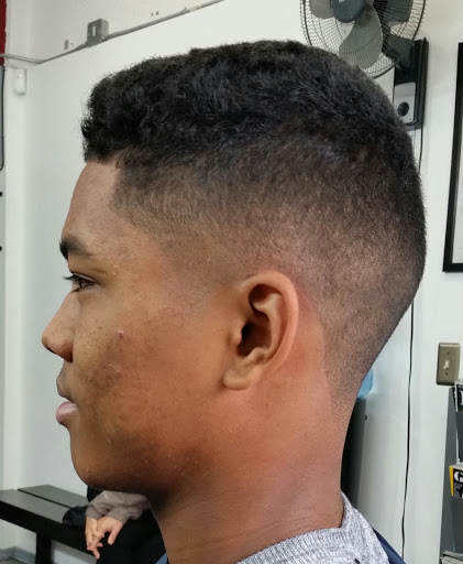 Barber Shop «A Little Off the Top Barber Shop», reviews and photos, 2712 MacArthur Blvd, Oakland, CA 94602, USA