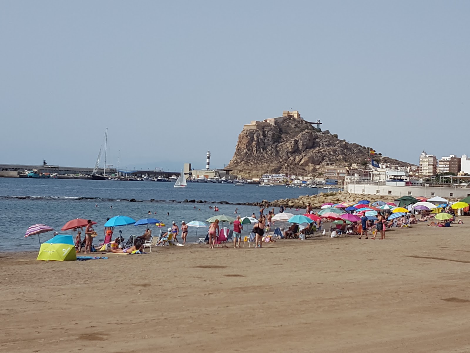 Foto de Playa de las Delicias y el asentamiento