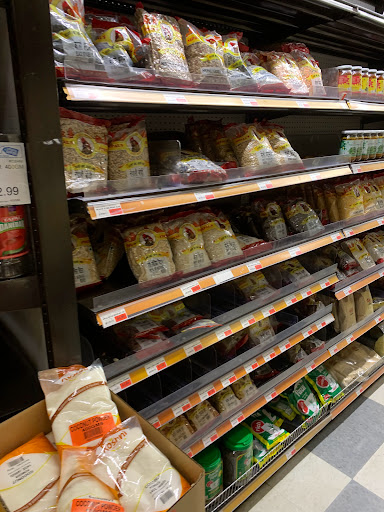 Grocery Store «Lotte Plaza Market - Baltimore», reviews and photos, 6600 Baltimore National Pike, Catonsville, MD 21228, USA