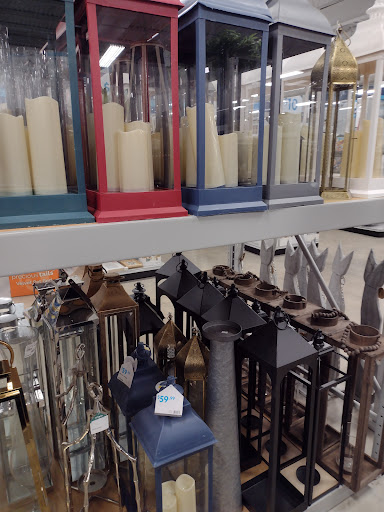 Home Goods Store «At Home», reviews and photos, 301 SouthTowne East Mall Dr, Wichita, KS 67207, USA