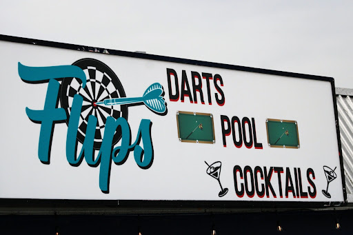 FLIPS DART POOL AND COCKTAIL