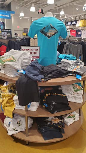 Sportswear Store «Columbia Sportswear Outlet Store - Orlando Premium Outlets», reviews and photos, 8166 Vineland Ave #1765, Orlando, FL 32821, USA