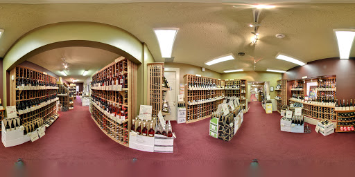 Wine Store «Grapevine Cottage», reviews and photos, 61 S Main St, Zionsville, IN 46077, USA