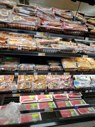 Grocery Store «Kroger Marketplace», reviews and photos, 1700 Declaration Dr, Independence, KY 41051, USA