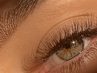 Beachside Lashes and Beauty