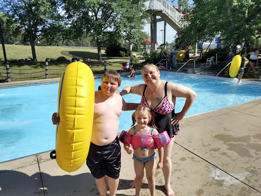 Water Park «Pelican Harbor Indoor/Outdoor Aquatic Park», reviews and photos, 200 S Lindsey Ln, Bolingbrook, IL 60440, USA