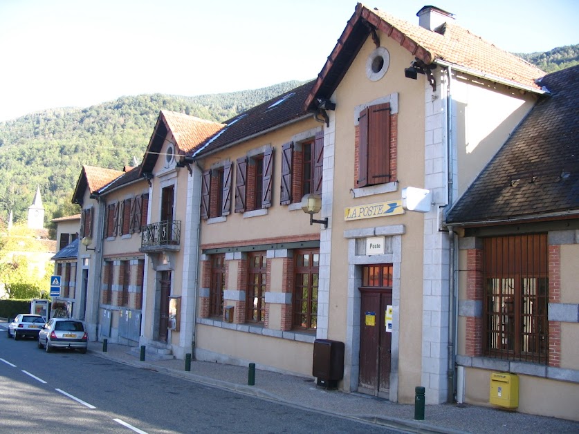 Mairie à Ercé (Ariège 09)