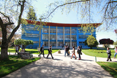 Biblioteca Universidad Adventista de Chile