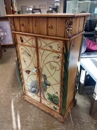 Consignment Shop «New Leaf Home Furnishings», reviews and photos, 2449 Pierce Dr #3, Spring Grove, IL 60081, USA