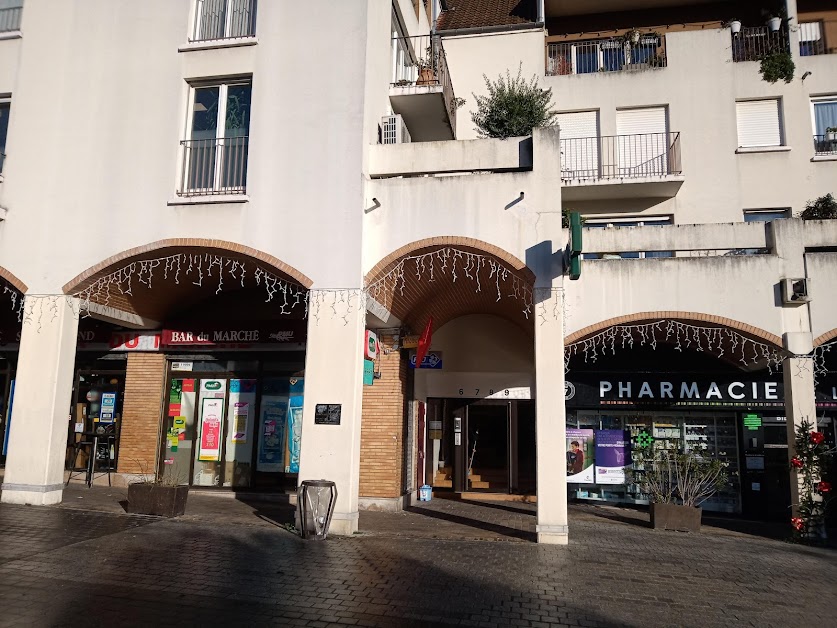 CABINET DE LA PLACE DU MARCHE à Thiais (Val-de-Marne 94)