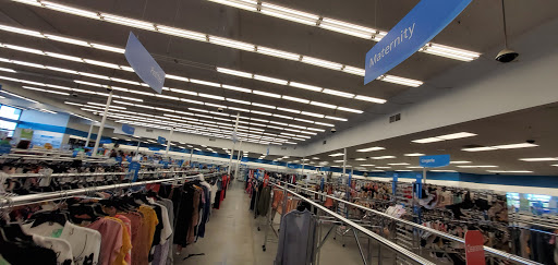 Clothing Store «Ross Dress for Less», reviews and photos, 640 Concar Dr, San Mateo, CA 94402, USA