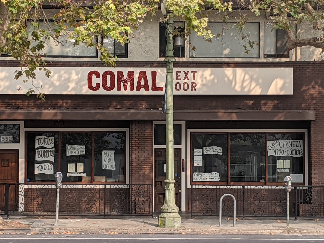 Comal Next Door