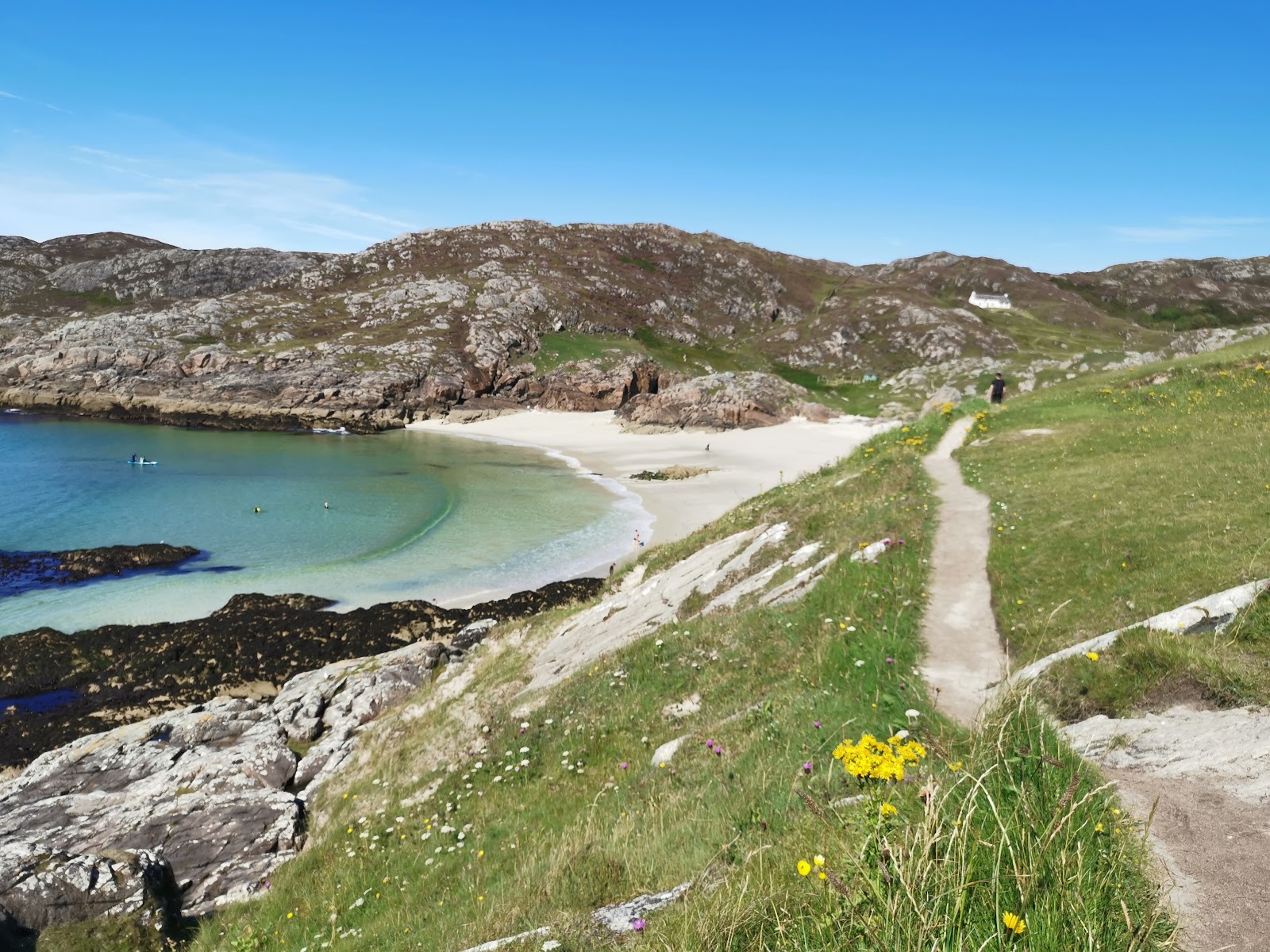 Photo de Achmelvich Beach - endroit populaire parmi les connaisseurs de la détente