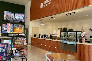 Lavós Cafe image