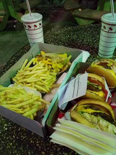In-N-Out Burger image
