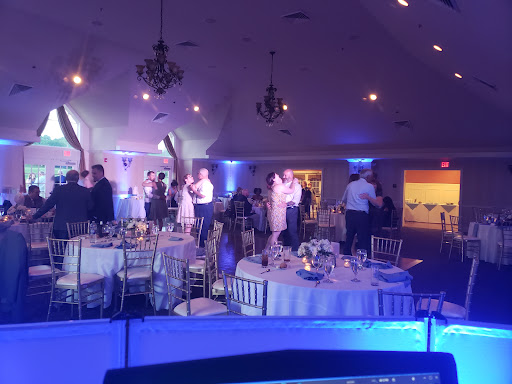 Golf Club «Spring Hollow Golf Club & The Grille Restaurant», reviews and photos, 3350 Schuylkill Rd, Spring City, PA 19475, USA