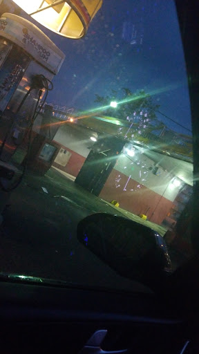 Car Wash «Car Wash Emporium», reviews and photos, 13820 W Dixie Hwy, North Miami, FL 33161, USA