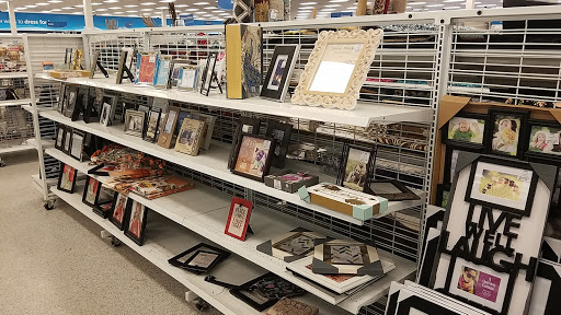 Clothing Store «Ross Dress for Less», reviews and photos, 2350 Lincoln Hwy E, Lancaster, PA 17602, USA