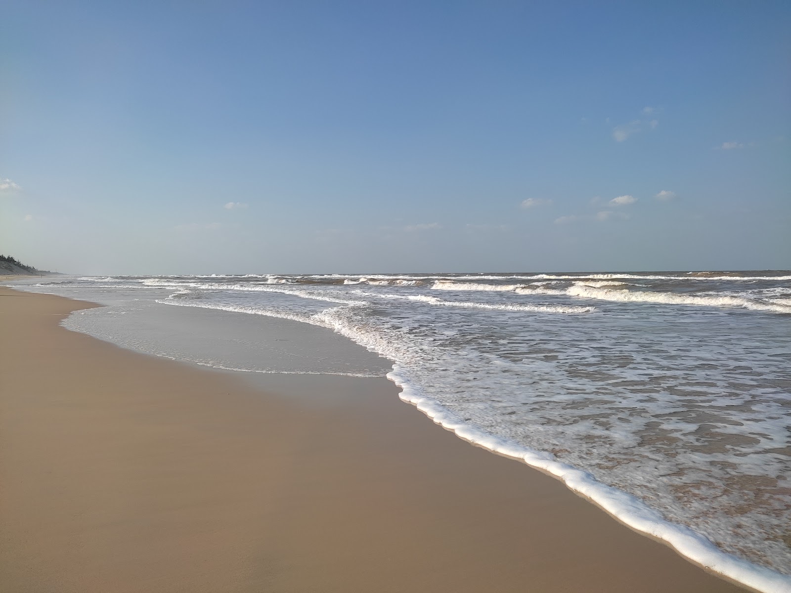 Fotografija Tan An Beach z turkizna čista voda površino