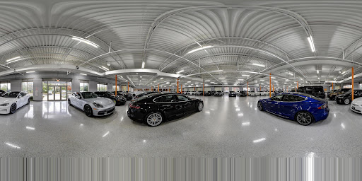 Car Dealer «Ultimo Motors», reviews and photos, 4575 Weaver Pkwy, Warrenville, IL 60555, USA