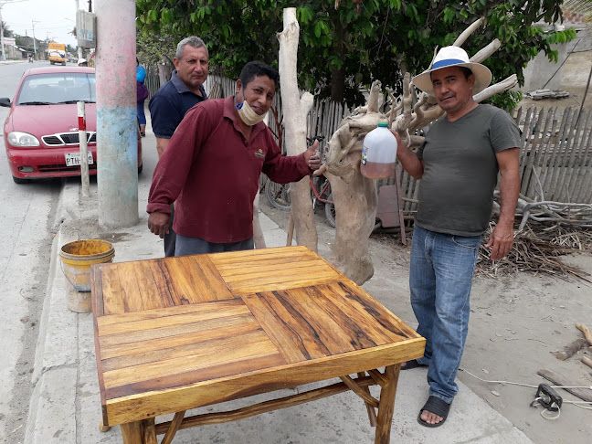 Resbalon, Rocafuerte, Ecuador