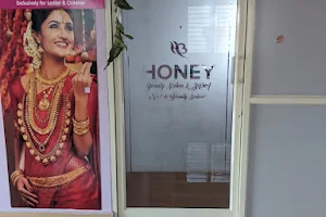 Honey's Beauty Salon image