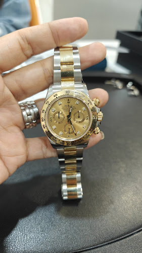 Solitaire Luxury Watches - Singapore