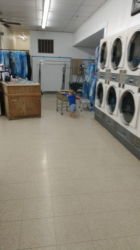 Dry Cleaner «Queens Dry Cleaners & Laundromats», reviews and photos, 1616 S Hastings Way, Eau Claire, WI 54701, USA