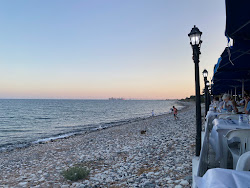 Foto von Zygi Marina Beach mit geräumige küstenlinie