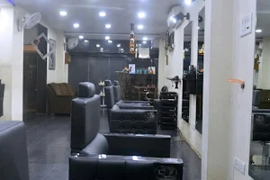 Mirror Hair & Beauty Salon image