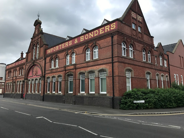 SRW DECORATORS - Stoke-on-Trent