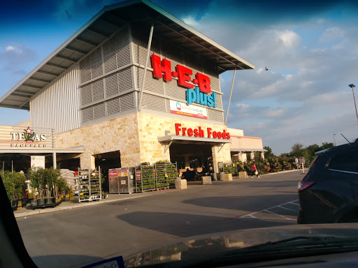 Grocery Store «H-E-B plus!», reviews and photos, 420 W Bandera Rd, Boerne, TX 78006, USA