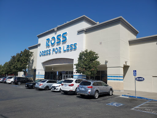 Clothing Store «Ross Dress for Less», reviews and photos, 2000 El Cerrito Plaza, El Cerrito, CA 94530, USA