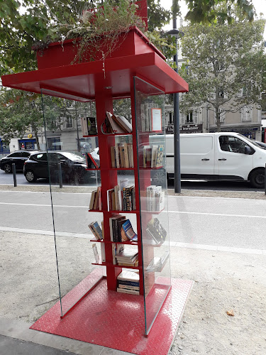 Boîte à livres Charles de Gaulle à Maisons-Alfort