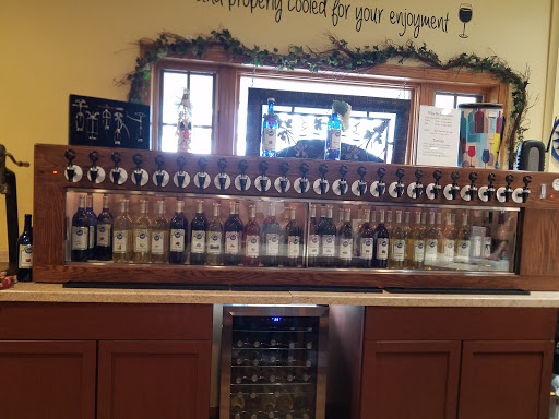 Winery «Silver Moon Winery», reviews and photos, 4915 Old Rte 39 NW, Dover, OH 44622, USA