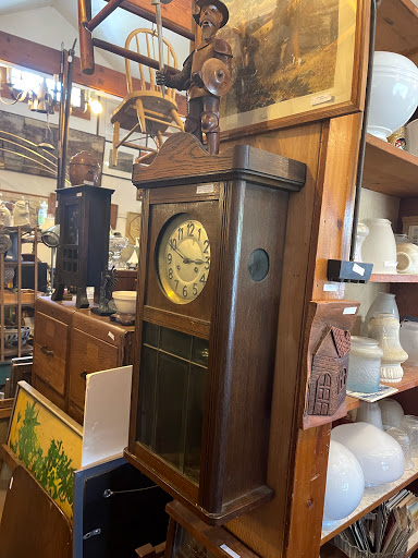 Used Furniture Store «Junk Shop», reviews and photos, 181 Albany Turnpike, Canton, CT 06019, USA