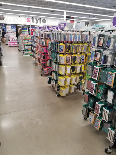 Variety Store «Five Below», reviews and photos, 781 Shoppes Blvd, North Brunswick Township, NJ 08902, USA