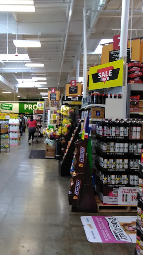Grocery Store «Food 4 Less», reviews and photos, 4400 Slauson Ave, Maywood, CA 90270, USA